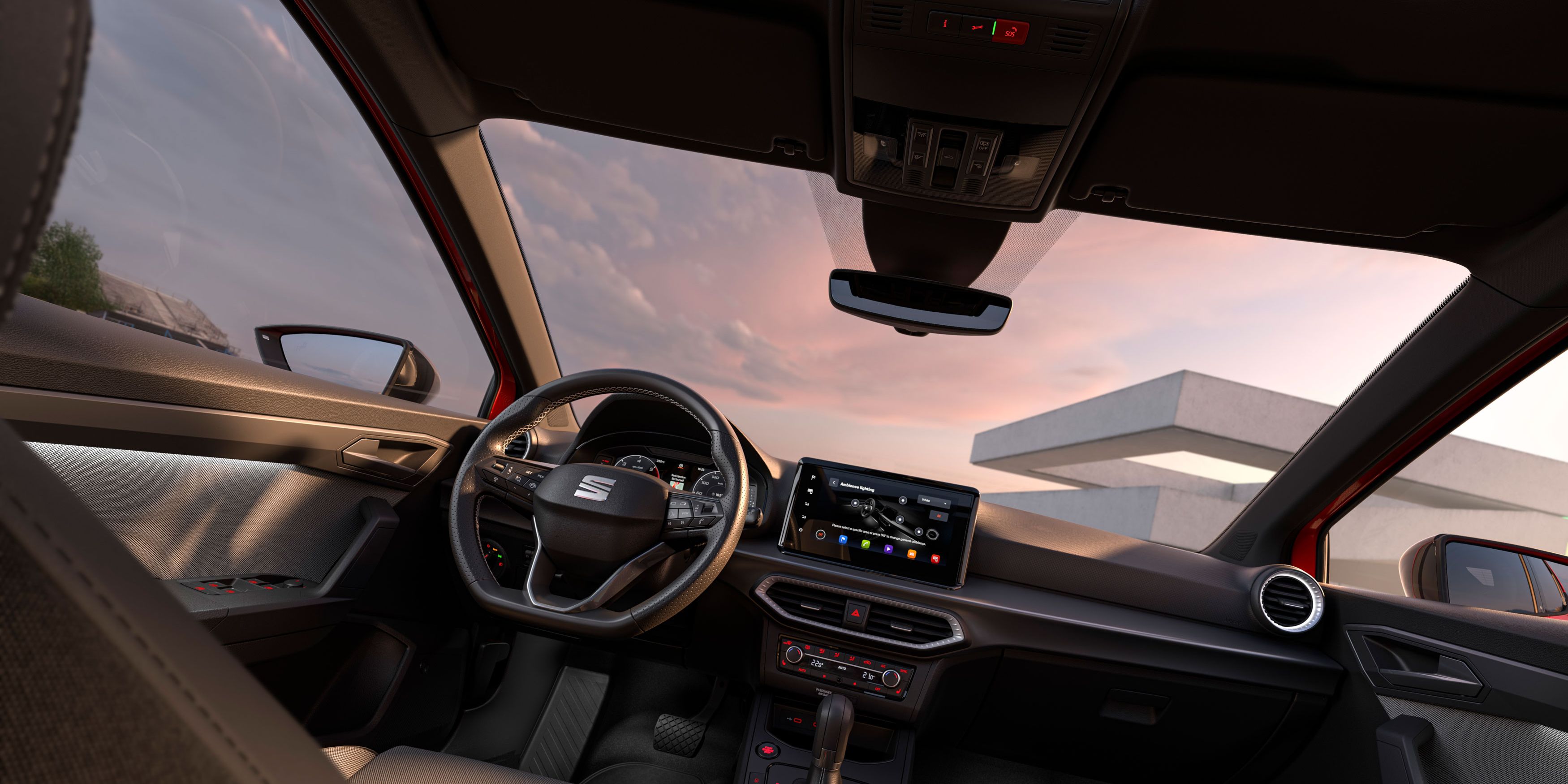 Pohľad na interiér modelu SEAT Ibiza so zameraním na detaily, ako je čalúnenie a vyplne dverí.