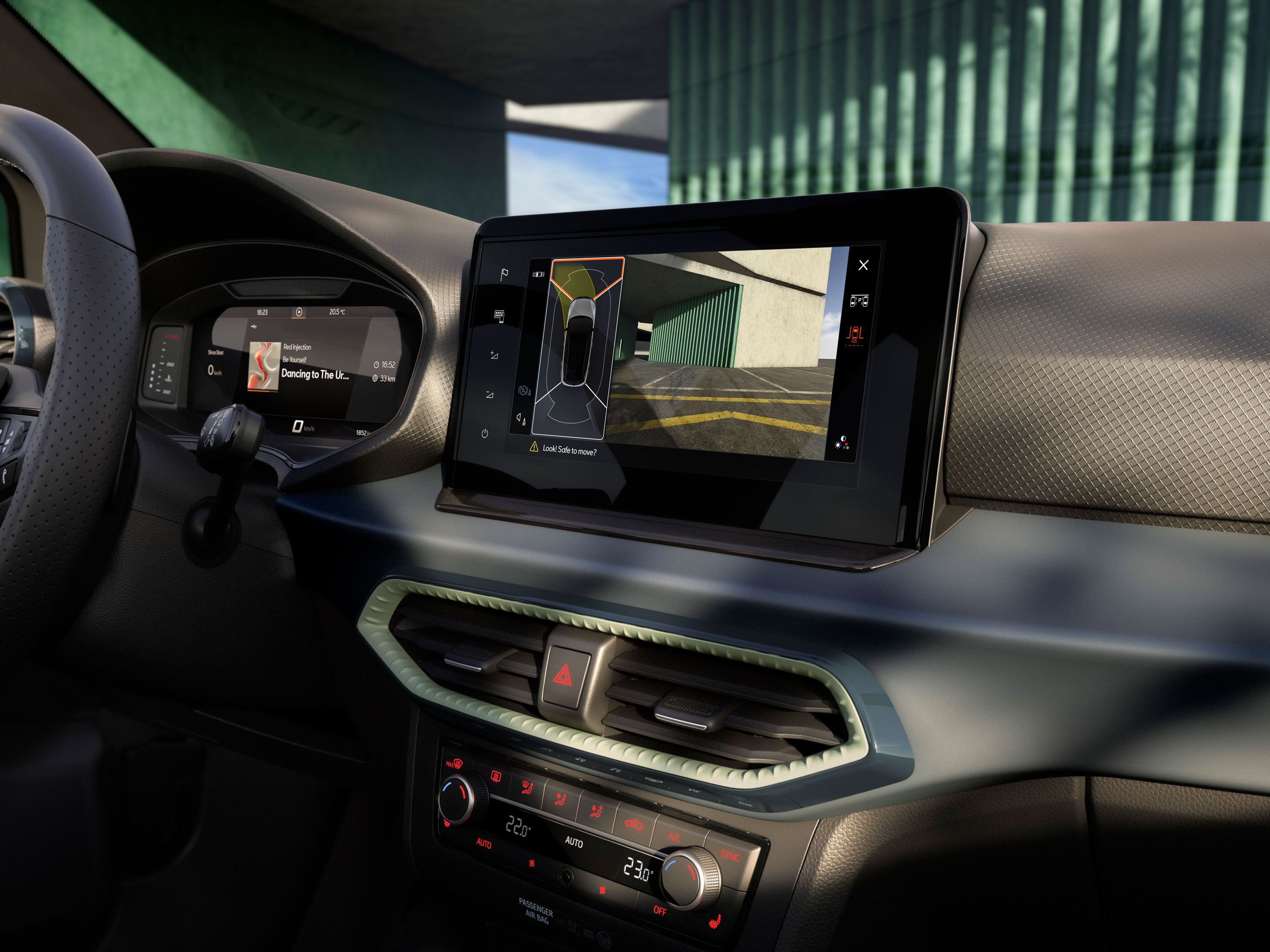 Pohľad do interiéru vozidla SEAT Arona z roku 2025 so systémom parkovacieho asistenta.